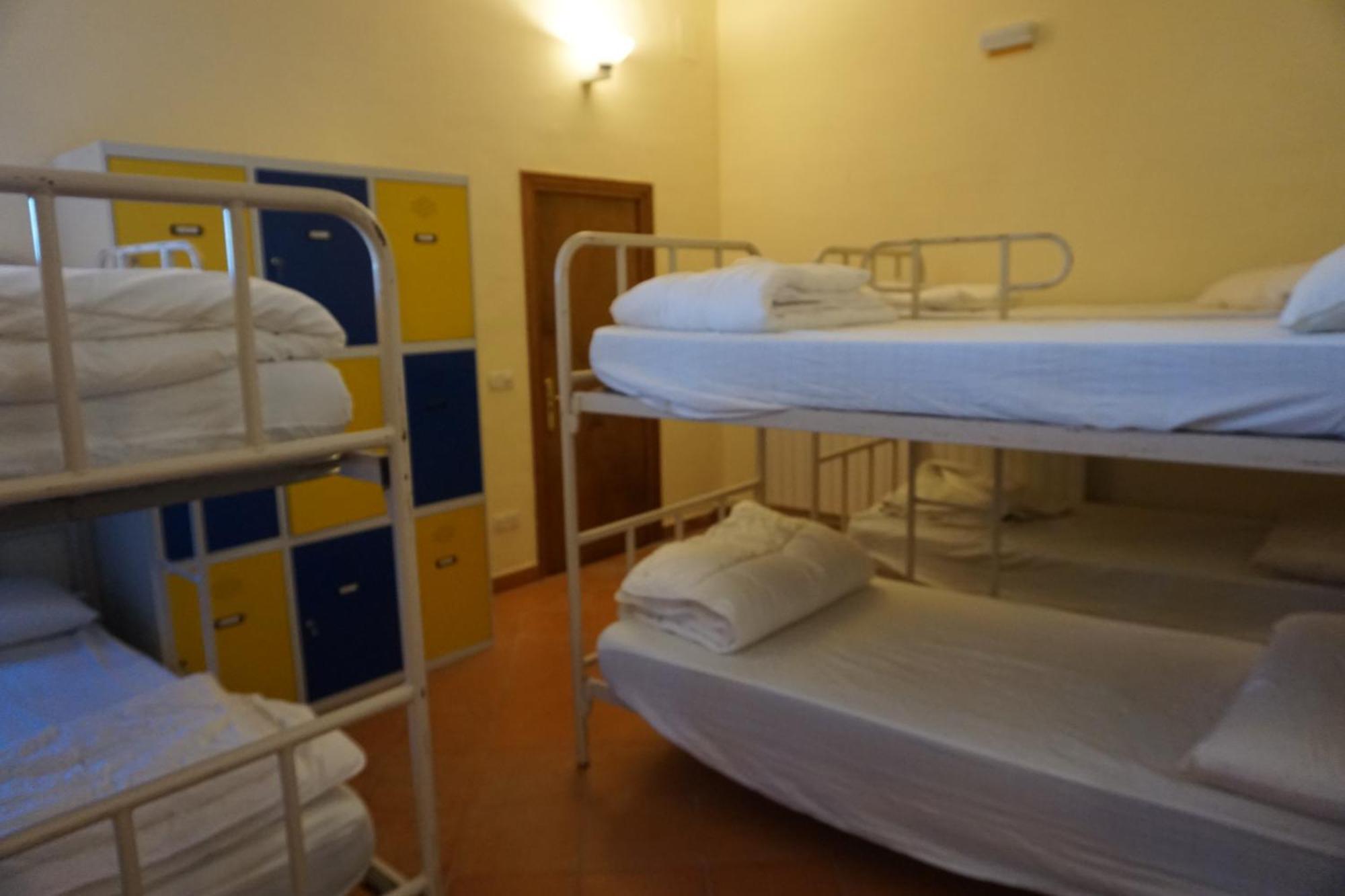 Albergue De Sos del Rey Católico Εξωτερικό φωτογραφία